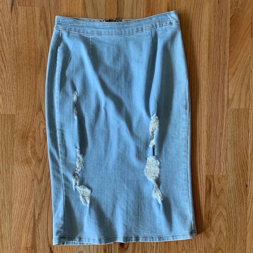 J lux label skirt